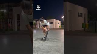 This skater is a freestyle expert 😲 🛹 🎥 carmenionita [upl. by Naghem]