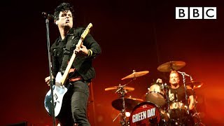 Green Day performs Boulevard of Broken Dreams at Reading Festival [upl. by Clarita]