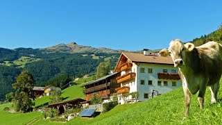 Urlaub auf dem Bauernhof in Südtirol  Roter Hahn Thalhofer Hof in Latzfons [upl. by Ruberta]