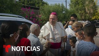 México Nuncio apostólico visita área dominada por cárteles  Noticias Telemundo [upl. by Eneluqcaj]