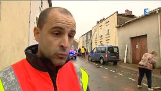 Tornade à St Hilaire le Vouhis en Vendée  réactions habitants [upl. by Haididej]