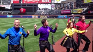 The Wiggles Do The Propeller Live At Citi Field Mets Game Mothers Day 2013 [upl. by Miharba]