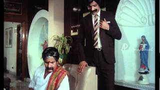 Samsaram Adhu Minsaram  Tamil Movie  Scenes  Clips  Comedy  Songs  Visu meeting Kishmu [upl. by Ehttam]