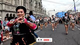 Viva Quito el desfile por las fiestas de Quito Ecuador [upl. by Rother82]