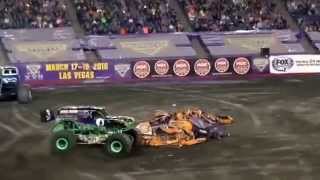 Monster jam 2015 Gillette stadium Grave Digger freestyle [upl. by Meensat272]