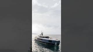 Azimut Magellano 30M  Exteriors crossover superyacht [upl. by Jedlicka]