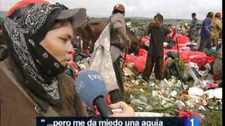 La Chureca un enorme basurero de Nicaragua donde familias enteras buscan cada día algo de comer [upl. by Lucille]