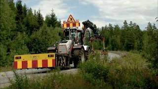 Huddig equipped with TMA protection  improved roadway safety [upl. by Hezekiah]