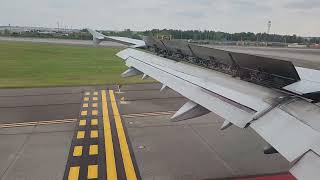 American Airlines A321 approach and landing at CLT [upl. by Yelserp349]