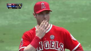 20130928 Kinsler scores on Angels error [upl. by Sinaj]