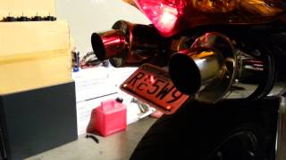 2002 VFR800 DELKEVIC SS70 SOUND TURN UP THE BASS [upl. by Ahseim]