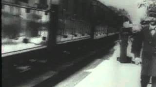 Lumière  Arrivèe dun train en gare à La Ciotat 1895 [upl. by Kenelm]