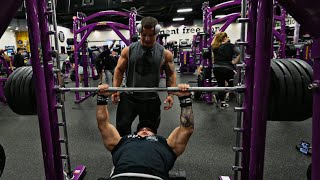 MOGGING AT PLANET FITNESS [upl. by Amathist]