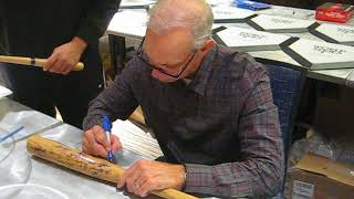 Alan Trammell signs autographs for The SI KING 12818 [upl. by Stella]