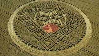 MESSAGE from THE LIGHT BEARER in CROP CIRCLES amp ANCIENT TIMES [upl. by Artinahs]