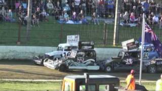 NZ Stockcars Qualifying 1 [upl. by Lezirg]