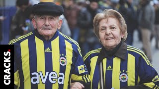 Abuelitos iban siempre al estadio pero cuando partieron la hinchada los alentó a ellos [upl. by Pedroza]