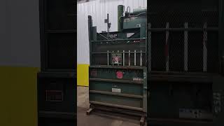 60quot X 30quot X 48quot SELCO MODEL V5HD HYDRAULIC VERTICAL BALER machinetool heavymachineryvideos [upl. by Pugh]