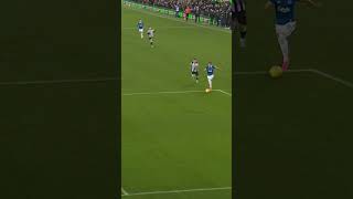 ABDOULAYE DOUCOURE SENDS GOODISON INTO RAPTURES WITH GOAL AGAINST NEWCASTLE everton premierleague [upl. by Lebezej978]