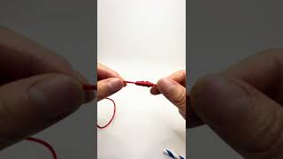 SUPER Easily Make a Nice Paracord Bracelet diy handmade [upl. by Gaile]