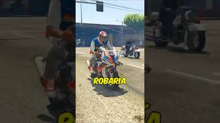 Finjo ser POLICIA 👮 y Robo UNA MOTO DE CARRERAS en GTA 5 [upl. by Celin]