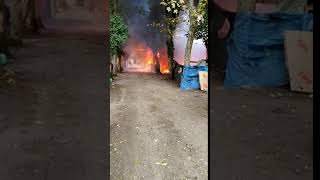 VillenavedOrnon  un incendie dans un campement de fortune [upl. by Selry]