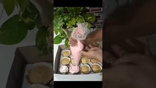 Cupcakes decorating cupcake cupcakedesign videotutorial cupcaketutorial homebaker shortvideo [upl. by Mayram]