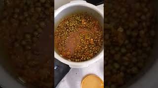 Black green peaskala vatana recipe trending shortvideo explore food [upl. by Kaltman]