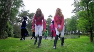 JUMP Het paard van Sinterklaas is zoek official videoclip mmv Sita en Adelinde Cornelissen [upl. by Laen]