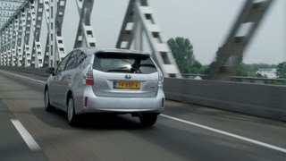 Toyota Prius Wagon roadtest [upl. by Auqeenahs]