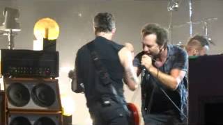 Pearl Jam  Comatose Live Perth Big Day Out 020214 eddie throws a cake into crowd [upl. by Cassady]