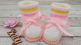 Нарядные пинетки вязаные спицамиbaby booties knittingBabyschuhe stricken [upl. by Ahseena]