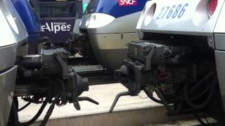 Accouplement de trains AGC [upl. by Haisoj]