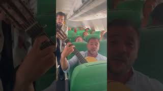 Toujours de l’ambiance dans l’avion ✈️ avec Labess 🎶 22 music flamenco musique live [upl. by Ahsinrat556]