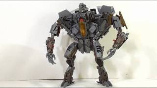 Video review of Transformers Hunt for the Decepticons Leader Class Starscream [upl. by Marijo]