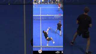 Kick Smash 🙅🏻‍♂️3️⃣  Remate Por Tres  Nils Skajaa padel sports portres remate padelvideos [upl. by Nordna98]