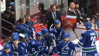 Jannik Hansen collapses on Canucks bench 122014 [upl. by Eocsor]