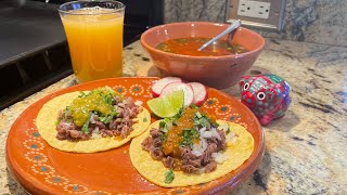 Tacos de Chamorro de Res y Consomé [upl. by Fern]