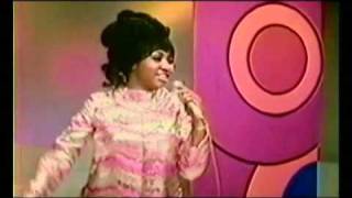 Aretha Franklin  Chain Of Fools Live 1968 [upl. by Mcknight]