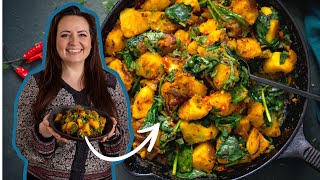 Easy Restaurant Style Saag Aloo [upl. by Levinson]