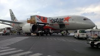 Review Jetstar 7878 Boeing Dreamliner Experience [upl. by Ariec]