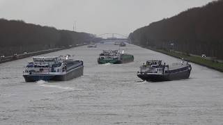 Zware windstoten  storm  strong gusts of wind Amsterdam Rijnkanaal  Binnenvaart  shipspotting [upl. by Haukom947]