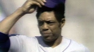 Willie Mays introduced to standing ovation in Game 1 of the 1973 World Series [upl. by Nae]