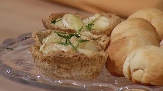 Quel che passa il convento  Cestini di pane integrale con brie e mela Sablè salata con mousse di gorgonzola [upl. by Llennoj]