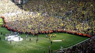 Die Sud flippt aus  Borussia Dortmund 14052011 [upl. by Craig]