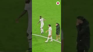 El perdón del solitario al Bernabéu solo Rúdiger y Vallejo se quedaron en el césped MARCA [upl. by Ury723]