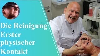 Erster physischer Kontakt mit den Kunden  gesichtsreinigung berührung [upl. by Earissed803]