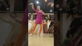 Sarah danse Maar Daala  workshop Mujra de ShampaGopikrishna IndianDance Mujra MaarDala GIDF [upl. by Enoch884]