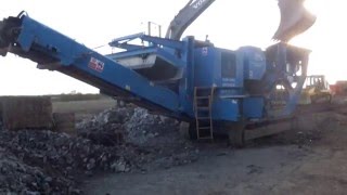 Pegson Jaw Crusher Crushing Granite [upl. by Ladin]