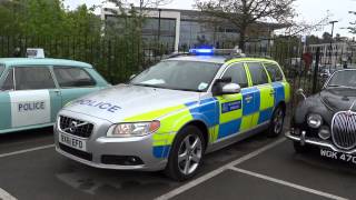 Metropolitan Police  Volvo V70 D5 Roads Policing Unit Traffic Car Emergency Blue Lights [upl. by Atteyram]